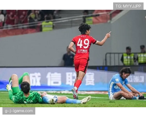 德甲转会风暴：新星涌入与老将告别重塑联赛格局