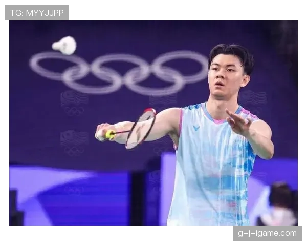 李梓嘉的私服也太夸张了，我的钱包都想逃跑